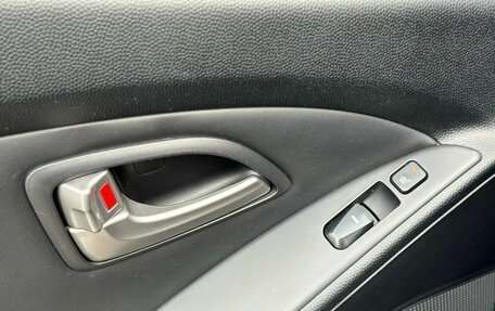 Hyundai ix35 I рестайлинг, 2011 год, 1 150 000 рублей, 23 фотография