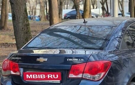 Chevrolet Cruze II, 2010 год, 500 000 рублей, 6 фотография