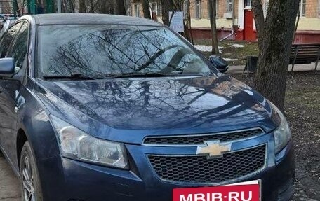 Chevrolet Cruze II, 2010 год, 500 000 рублей, 4 фотография