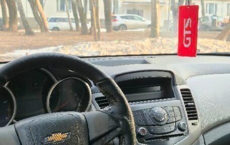 Chevrolet Cruze II, 2010 год, 500 000 рублей, 8 фотография