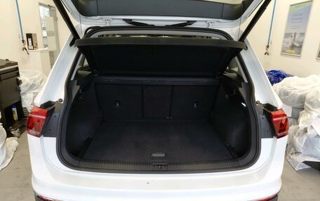 Volkswagen Tiguan II, 2021 год, 2 750 000 рублей, 6 фотография