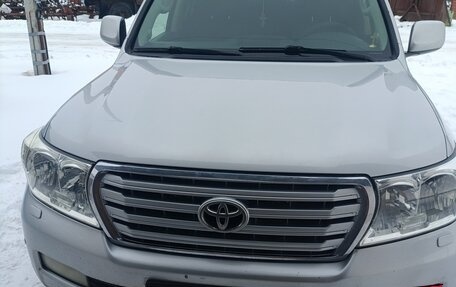 Toyota Land Cruiser 200, 2008 год, 2 600 000 рублей, 4 фотография