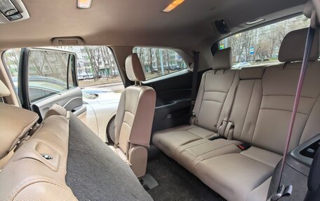 Honda Pilot III рестайлинг, 2017 год, 3 050 000 рублей, 31 фотография