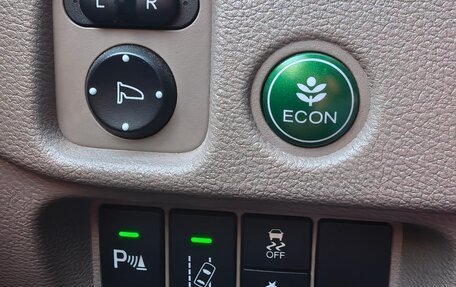 Honda Pilot III рестайлинг, 2017 год, 3 050 000 рублей, 28 фотография