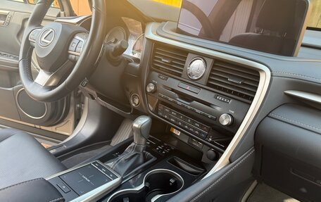 Lexus RX IV рестайлинг, 2022 год, 6 500 000 рублей, 28 фотография