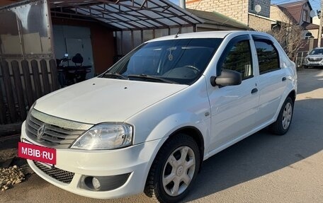Renault Logan I, 2014 год, 300 000 рублей, 2 фотография