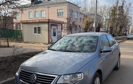 Volkswagen Passat B6, 2010 год, 750 000 рублей, 3 фотография