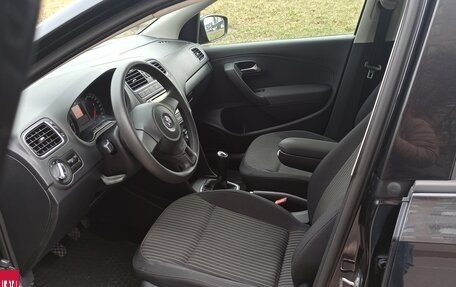 Volkswagen Polo VI (EU Market), 2011 год, 800 000 рублей, 8 фотография