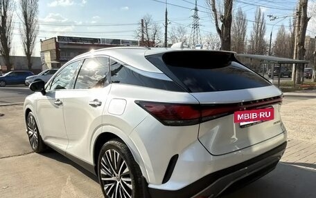 Lexus RX IV рестайлинг, 2023 год, 7 800 000 рублей, 3 фотография