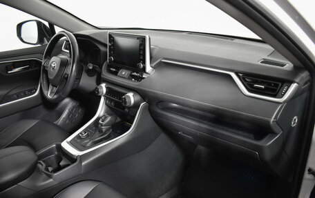 Toyota RAV4, 2020 год, 3 486 000 рублей, 12 фотография