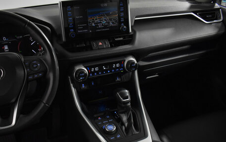 Toyota RAV4, 2020 год, 3 486 000 рублей, 22 фотография