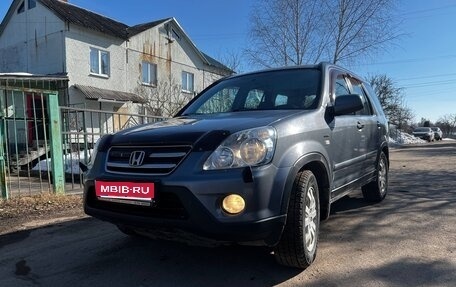 Honda CR-V II рестайлинг, 2005 год, 690 000 рублей, 1 фотография
