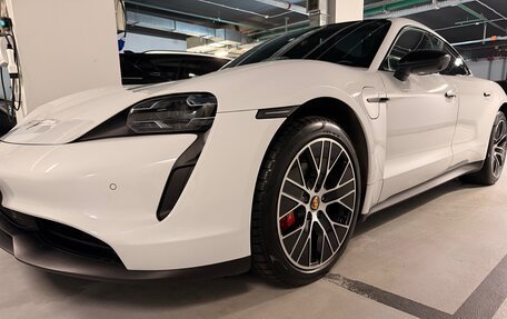 Porsche Taycan I, 2021 год, 7 500 000 рублей, 3 фотография