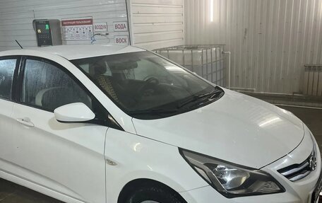 Hyundai Solaris II рестайлинг, 2016 год, 850 000 рублей, 4 фотография