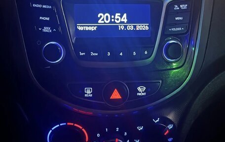 Hyundai Solaris II рестайлинг, 2016 год, 850 000 рублей, 10 фотография