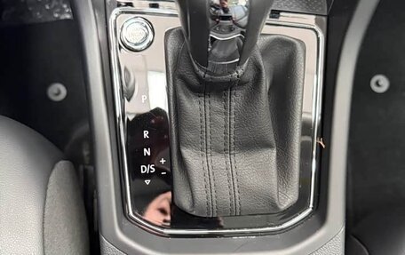 Volkswagen Touran III, 2021 год, 2 480 000 рублей, 15 фотография