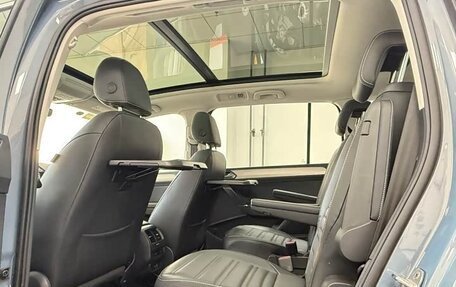 Volkswagen Touran III, 2021 год, 2 480 000 рублей, 21 фотография