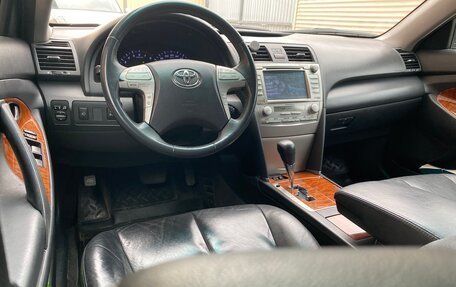 Toyota Camry, 2010 год, 1 270 000 рублей, 4 фотография