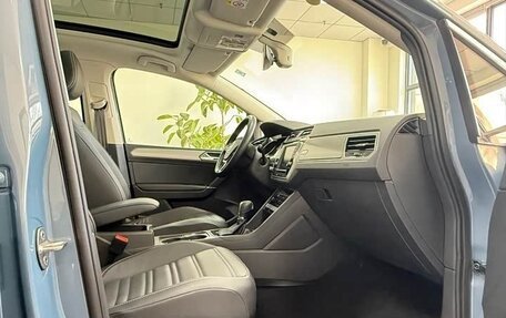 Volkswagen Touran III, 2021 год, 2 480 000 рублей, 22 фотография