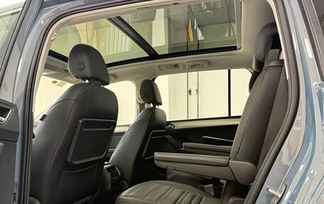 Volkswagen Touran III, 2021 год, 2 480 000 рублей, 20 фотография