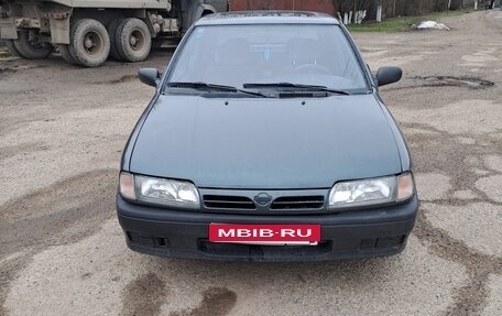 Nissan Primera II рестайлинг, 1994 год, 150 000 рублей, 4 фотография