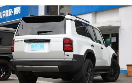 Toyota Land Cruiser Prado, 2024 год, 7 350 555 рублей, 3 фотография