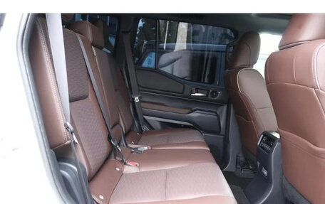 Toyota Land Cruiser Prado, 2024 год, 7 350 555 рублей, 25 фотография