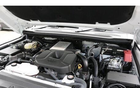 Toyota Land Cruiser Prado, 2024 год, 7 350 555 рублей, 31 фотография