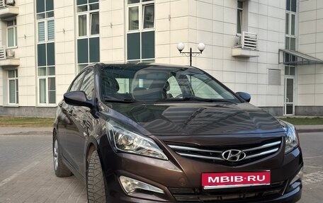 Hyundai Solaris II рестайлинг, 2014 год, 950 000 рублей, 1 фотография