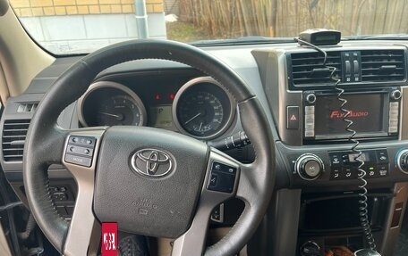 Toyota Land Cruiser Prado 150 рестайлинг 2, 2012 год, 2 400 000 рублей, 9 фотография
