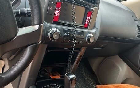 Toyota Land Cruiser Prado 150 рестайлинг 2, 2012 год, 2 400 000 рублей, 2 фотография