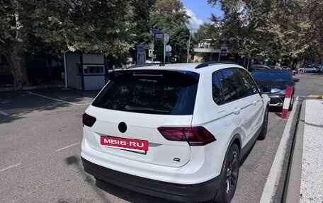 Volkswagen Tiguan II, 2019 год, 2 750 000 рублей, 3 фотография