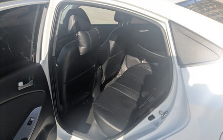 Hyundai Solaris II рестайлинг, 2016 год, 1 210 000 рублей, 4 фотография