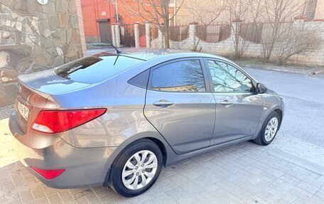 Hyundai Solaris II рестайлинг, 2016 год, 1 150 000 рублей, 3 фотография