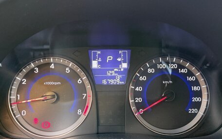 Hyundai Solaris II рестайлинг, 2016 год, 1 150 000 рублей, 9 фотография