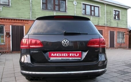 Volkswagen Passat B7, 2011 год, 900 000 рублей, 3 фотография
