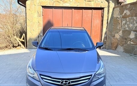 Hyundai Solaris II рестайлинг, 2016 год, 1 150 000 рублей, 2 фотография