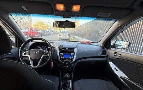 Hyundai Solaris II рестайлинг, 2013 год, 730 000 рублей, 9 фотография