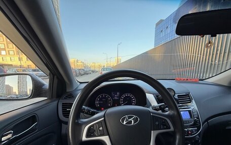 Hyundai Solaris II рестайлинг, 2013 год, 730 000 рублей, 10 фотография