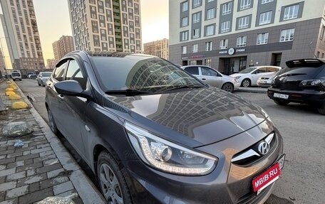 Hyundai Solaris II рестайлинг, 2013 год, 730 000 рублей, 3 фотография