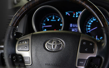 Toyota Land Cruiser 200, 2010 год, 2 698 000 рублей, 13 фотография