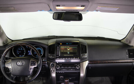 Toyota Land Cruiser 200, 2010 год, 2 698 000 рублей, 11 фотография