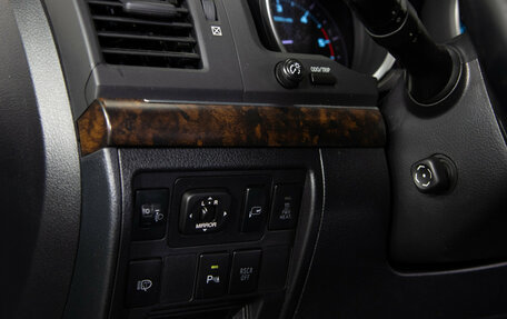 Toyota Land Cruiser 200, 2010 год, 2 698 000 рублей, 17 фотография