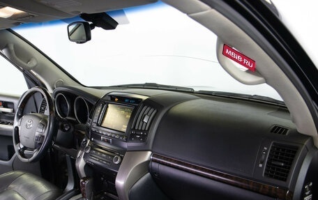 Toyota Land Cruiser 200, 2010 год, 2 698 000 рублей, 7 фотография