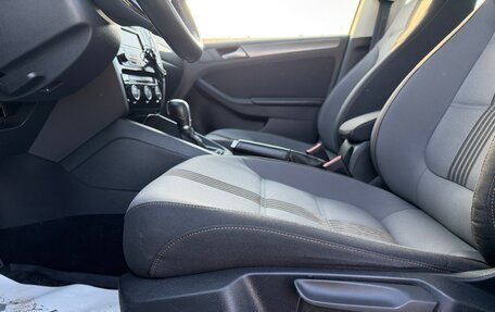 Volkswagen Jetta VI, 2017 год, 1 050 000 рублей, 14 фотография