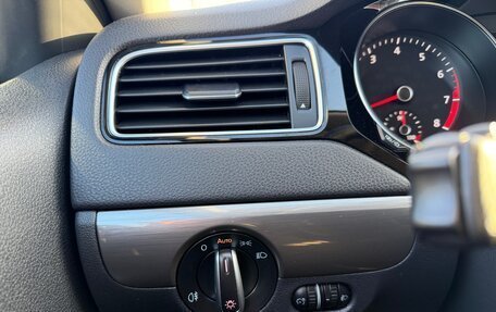 Volkswagen Jetta VI, 2017 год, 1 050 000 рублей, 20 фотография