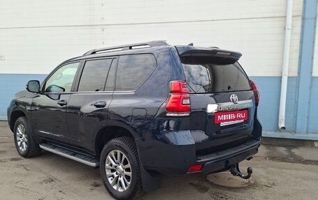 Toyota Land Cruiser Prado 150 рестайлинг 2, 2019 год, 4 949 000 рублей, 3 фотография