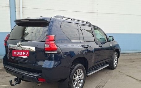 Toyota Land Cruiser Prado 150 рестайлинг 2, 2019 год, 4 949 000 рублей, 5 фотография