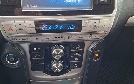 Toyota Land Cruiser Prado 150 рестайлинг 2, 2019 год, 4 949 000 рублей, 10 фотография