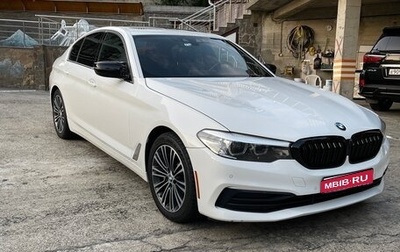 BMW 5 серия, 2018 год, 3 000 000 рублей, 1 фотография